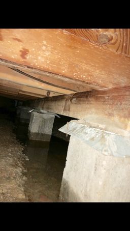 Flooded Crawl Space in Mineral Wells, TX (6)