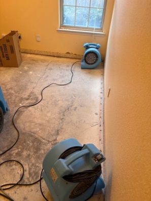 Water Damage Restoration in Azle, TX (1)
