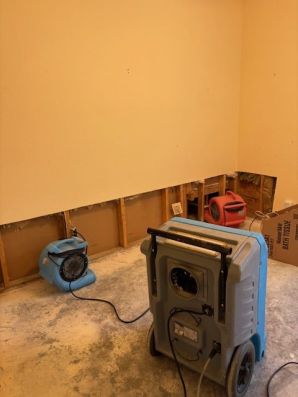 Water Damage Restoration in Azle, TX (4)